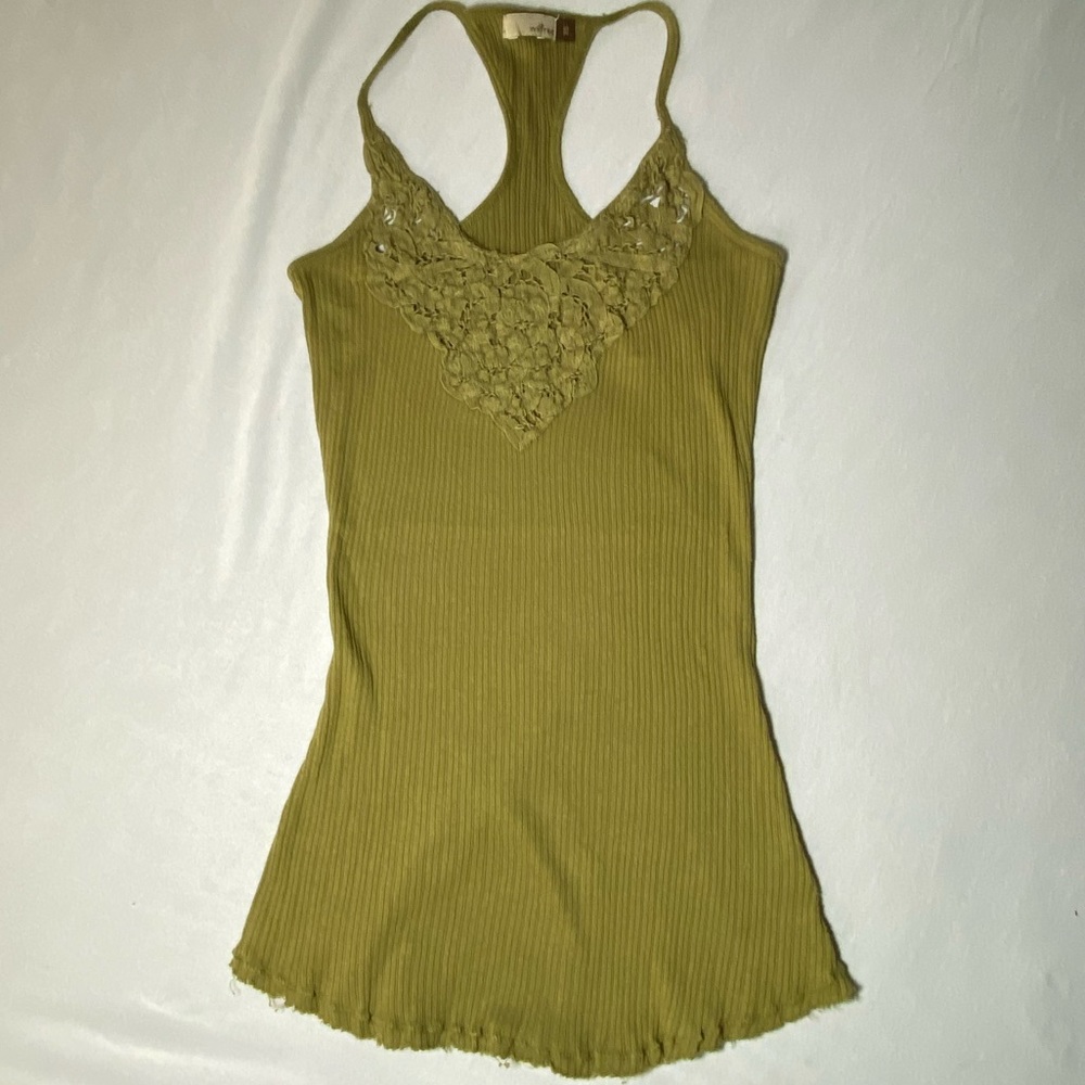 Wilfred - Ribbed Tank Top w/ front detail